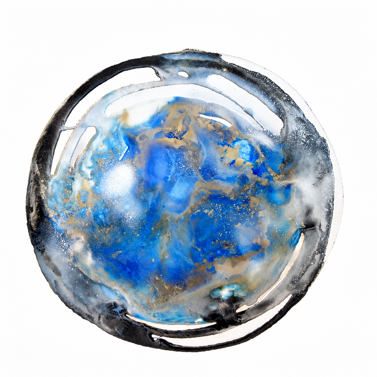 Ewaldi artwork: A bright cobalt-and-gold marbled core is enclosed by a substantial dark ring.