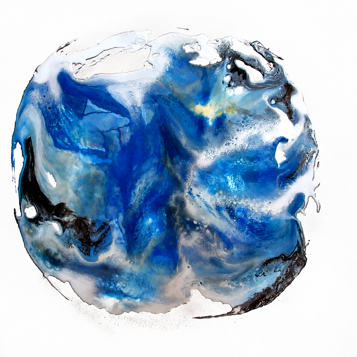 Ewaldi artwork: A single rounded blue fluid bloom with marbled white and black trails on a clean white ground.